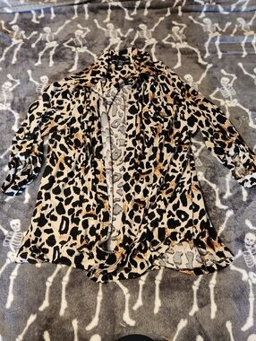 Isabella Rodriguez Beige, Black & Brown Leopard Button-Front Blouse